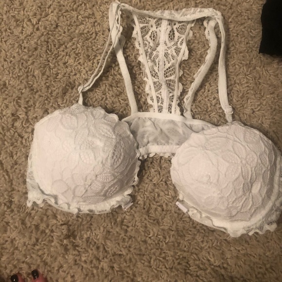 2 Victoria’s Secret PINK front closure bras - Picture 2 of 5